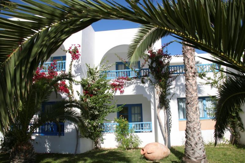 Dar El Manara Djerba Hotel & Aparts 미던 외부 사진